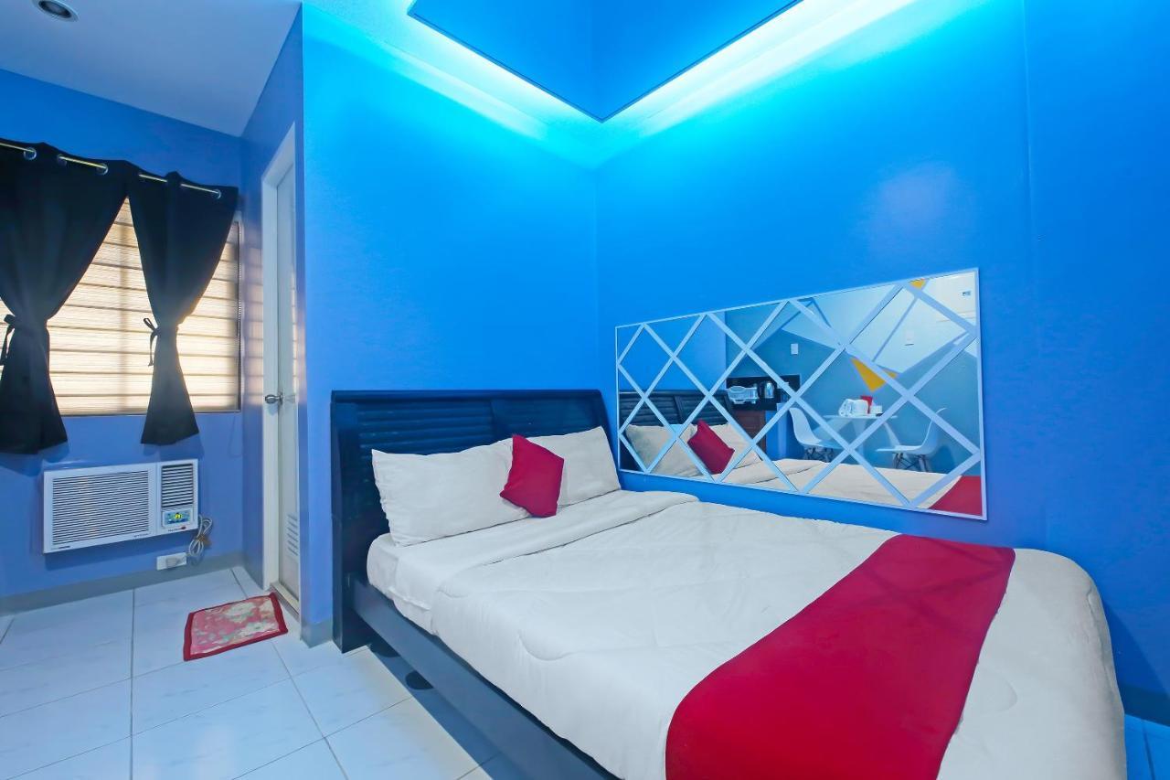 Oyo 896 Silverio Suites Manila Kültér fotó